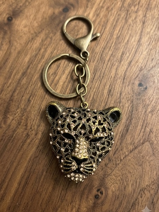 Hand Crafted Accessories - Blingy Cheetah Bag Charm